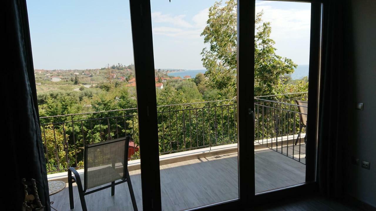 Stone House With Seaview Apartment Nea Poteidaia Exterior photo