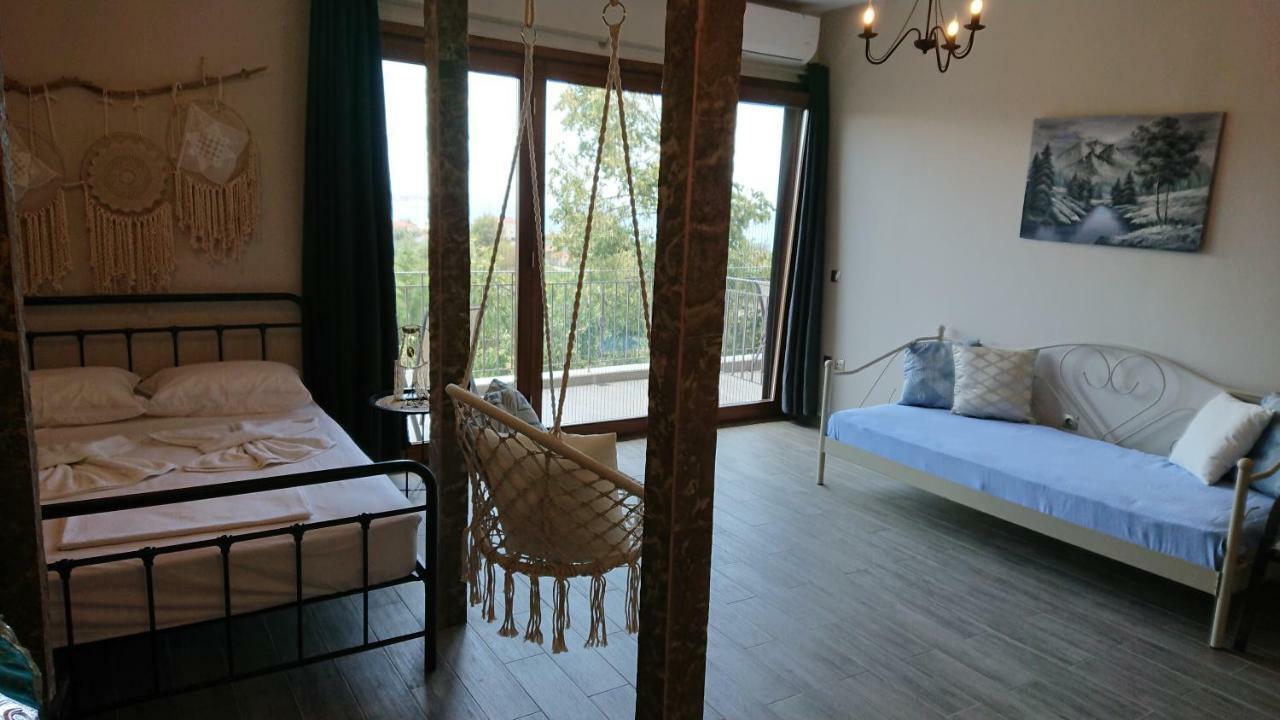 Stone House With Seaview Apartment Nea Poteidaia Exterior photo